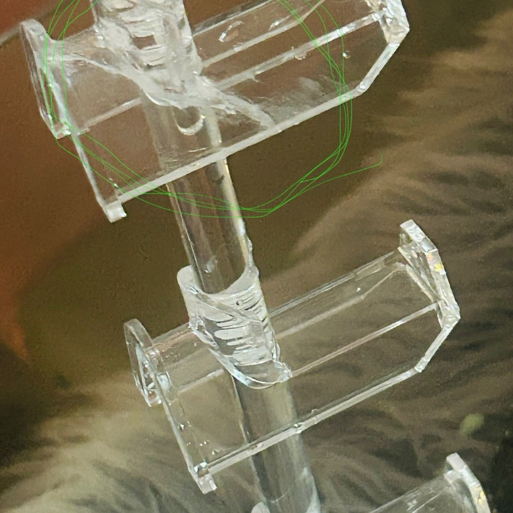 Clear Acrylic Sunglasses Display Stand - Picture 7 of 8